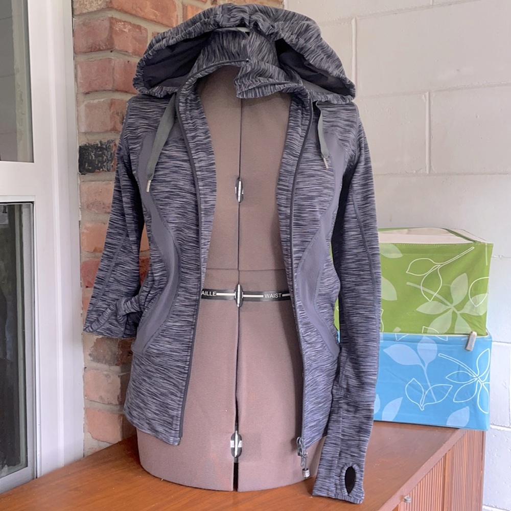 Lululemon jacket pewter hoodie long sleeves